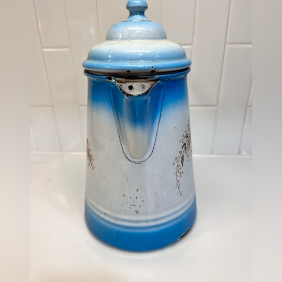 Antique Blue and White Enamelware Coffee Pot Flowers Stewart W Virginia - Picture 4 of 9